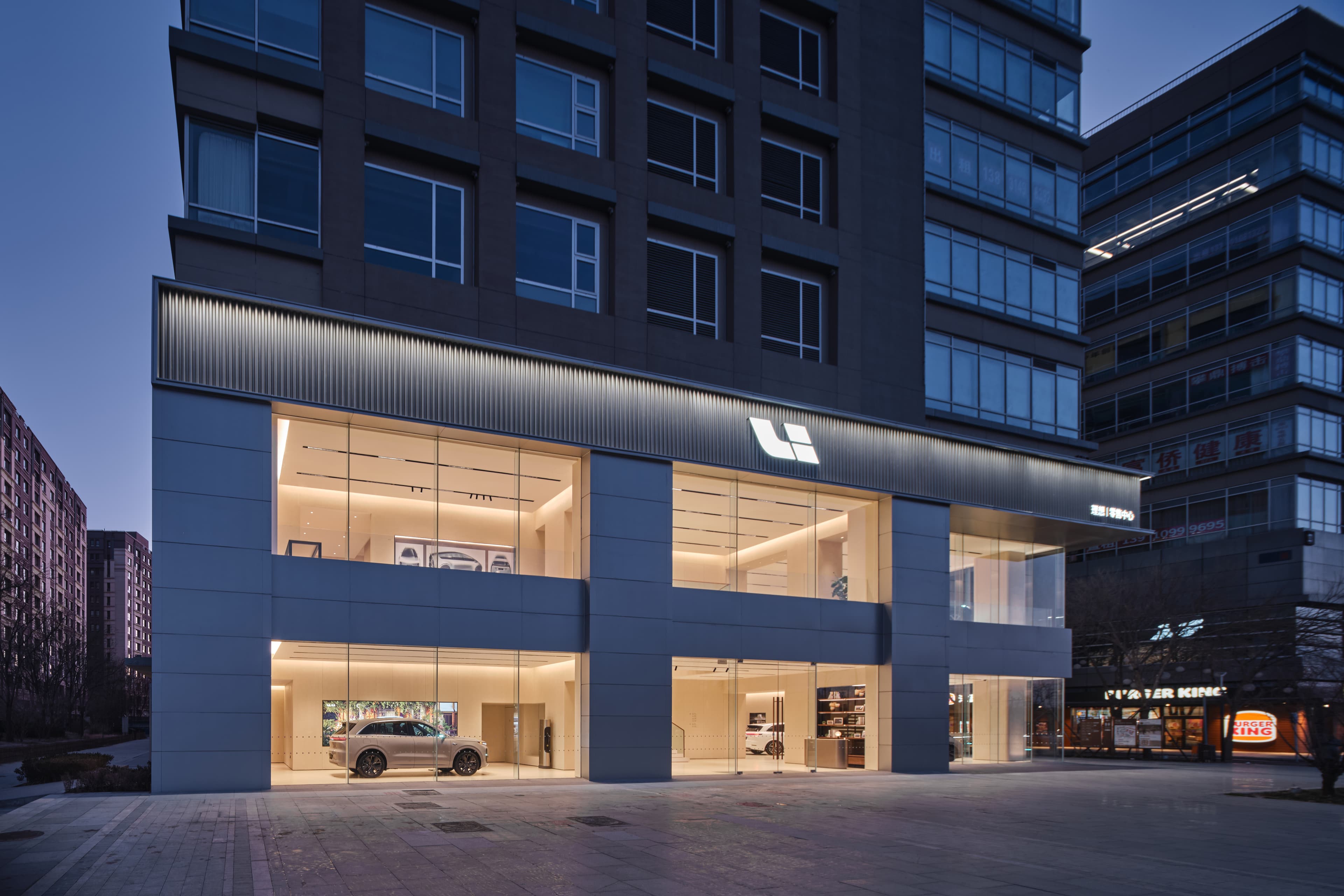 理想汽车祥云小镇旗舰店 — 3